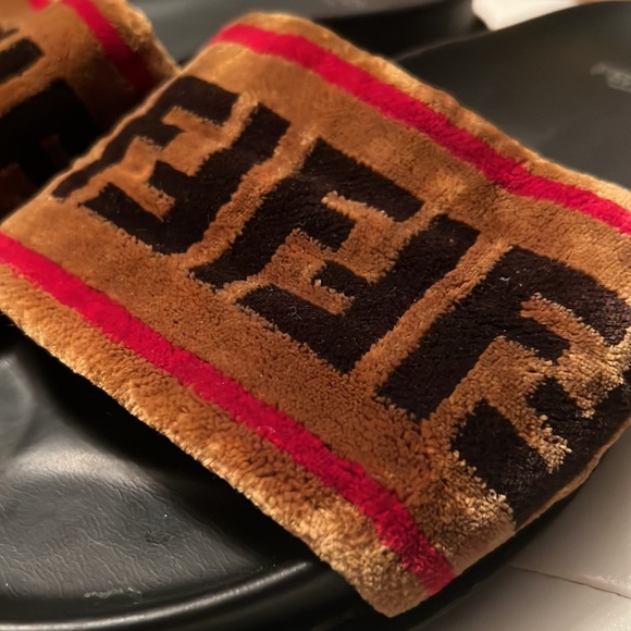 Fendi Ff Logo Printed Velvet Slides Sandals size 39 - Picture 4 of 4